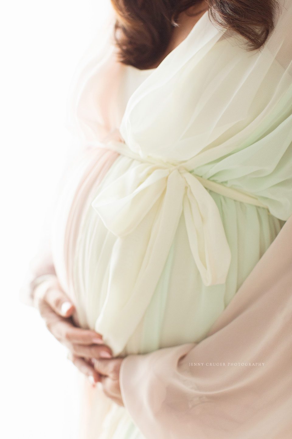maternity-photography-rainbow maternity dress
