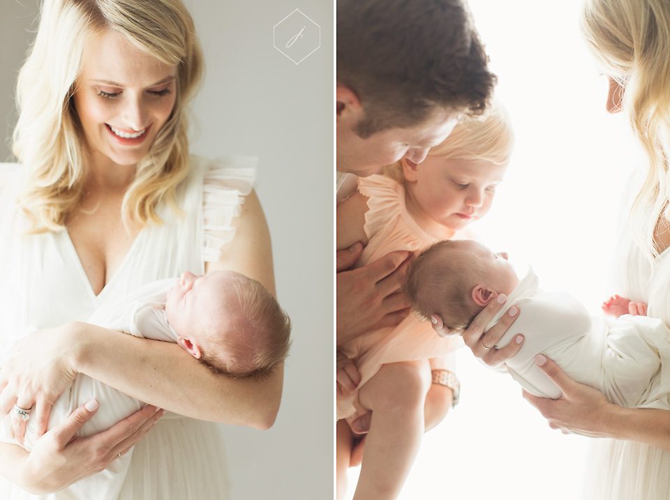 nashville-newborn-photographers-simple family newborn pictures